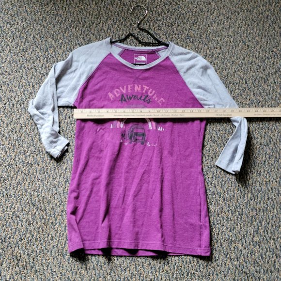 The North Face Adventure Awaits Purple Grey Baseball Tee Size Small - Picture 9 of 10